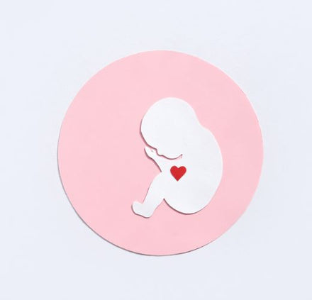What is Amniotic Fluid and What to do with its Leakage? | Neeva Baby
